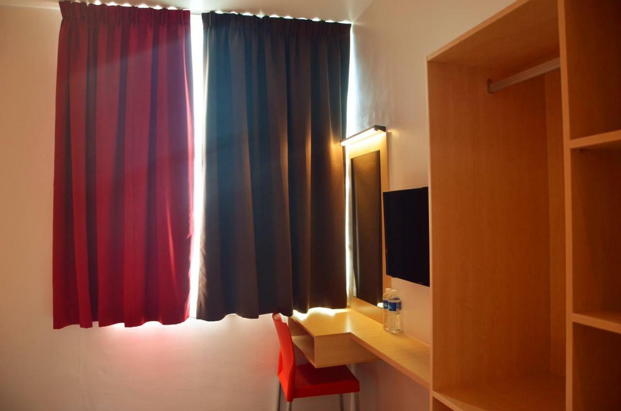 Hotel Jeti Tg Gemok Padang Endau Exterior foto